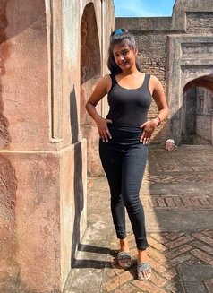 Preeti Shah Real Meet & Cam Show - escort in Chennai Photo 3 of 5