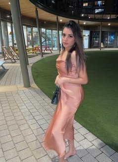 Preeti - escort in Al Manama Photo 2 of 4