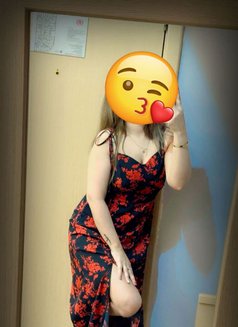 Preeti - escort in Al Manama Photo 4 of 4