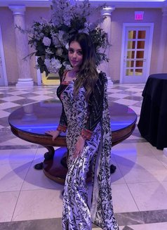 Preeti - escort in Al Manama Photo 1 of 4