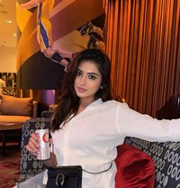 Preeti - puta in Dubai