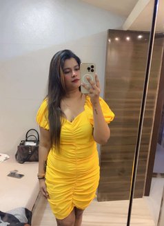 Preeti - escort in Hyderabad Photo 2 of 5