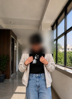 Preeti Cam & Meet Indep. Girl escort - escort in Hyderabad Photo 2 of 5