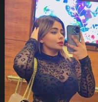 Preeti - escort in New Delhi