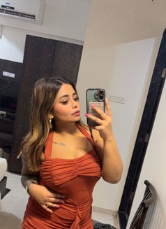 Preeti - escort in New Delhi Photo 6 of 11
