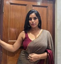 Preeti - escort in Pune