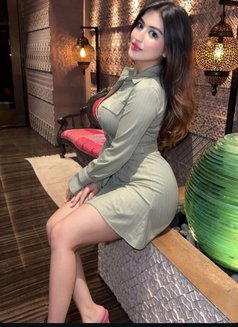 Preeti Sharma 🦋 - puta in Dubai Photo 5 of 5