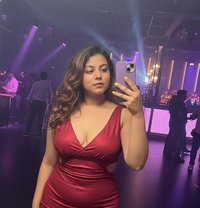 Preeti Singh - puta in Indore