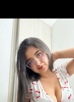 Preeti Vip Model - puta in Dubai Photo 5 of 5