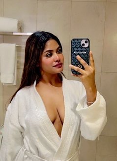 NEHAESCORTS IN PUNE - puta in Pune Photo 1 of 4