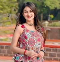 Preety - escort in Gurgaon Photo 1 of 9