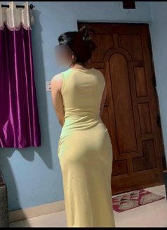 🕊️🥂preety( LIVE CAM ❣ MEET)OUTCALL 🥀 - puta in Chennai Photo 6 of 8