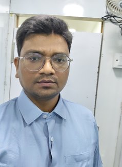 Prem - Male companion in Pune Photo 1 of 2