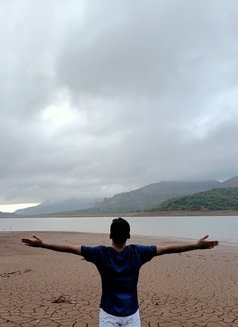 Prem - Male escort in Pune Photo 2 of 5