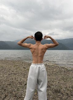 Prem - Acompañantes masculino in Tokyo Photo 2 of 3
