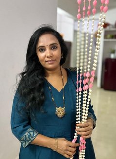 Am latha - escort in Hyderabad Photo 1 of 2