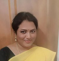 Am laxmi dusky aunty - puta in Hyderabad Photo 1 of 3