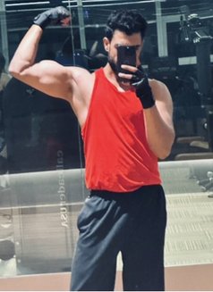 Premium and Discreet - Acompañantes masculino in Pune Photo 2 of 3