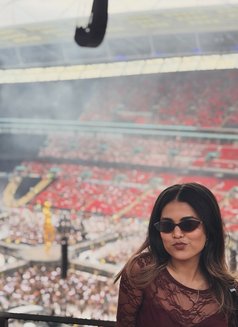 Premium CAM & Real Meet | Elegant - escort in Mumbai Photo 9 of 10