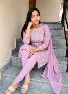 Premium Profile College Student Ready Do - puta in Hyderabad Photo 2 of 5
