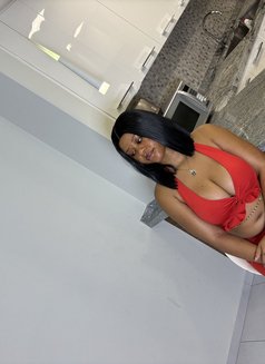 Presh - puta in Dubai Photo 7 of 7