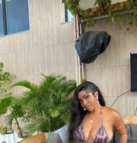 Preshly - puta in Cotonou