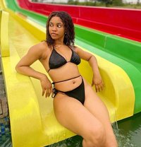 Preshly - puta in Cotonou