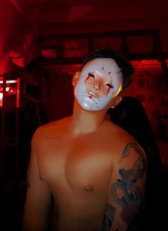 Preston - Male escort in Makati City Photo 9 of 11