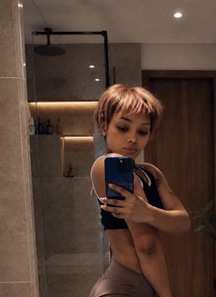 Prettieperie - escort in Dubai Photo 5 of 7