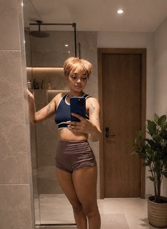 Prettieperie - escort in Dubai Photo 6 of 7