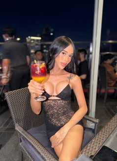 Pretty Aa - Transsexual escort in Manila Photo 3 of 9
