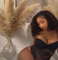Pretty - escort in Vadodara