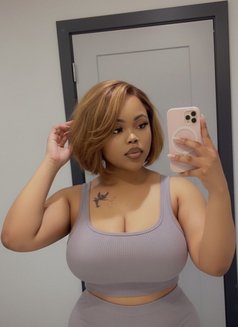 Pretty Ama - puta in Dubai Photo 1 of 4