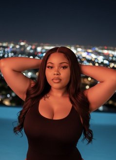 Pretty Ama - puta in Dubai Photo 2 of 4