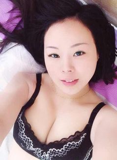 Pretty Amy - escort in Doha Photo 1 of 4