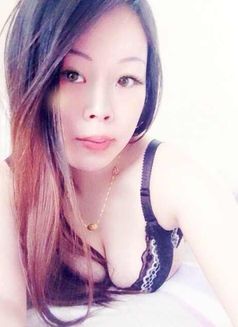 Pretty Amy - escort in Doha Photo 2 of 4