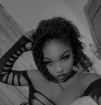 Pretty Annie - Acompañantes transexual in Accra Photo 15 of 18