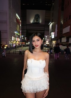 PRETTY CHLOE - escort in Taipei Photo 15 of 17