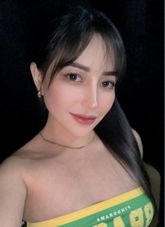 PRETTY CHLOE - escort in Makati City Photo 4 of 6