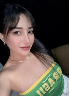 PRETTY CHLOE - escort in Makati City Photo 5 of 6