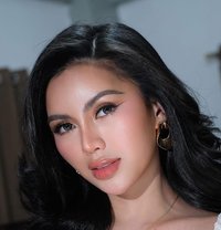 PRETTY CHLOE - escort in Makati City Photo 20 of 22