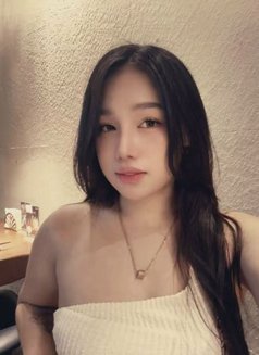 PRETTY CHLOE - escort in Makati City Photo 6 of 7