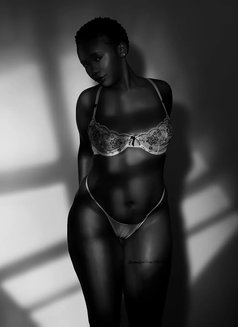 Pretty Ck - adult performer in Nairobi Photo 3 of 5