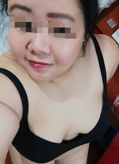Pretty Chubby Engr /Sells Video Contents - escort in Manila Photo 14 of 20