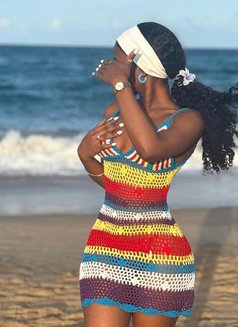 Pretty - escort in Tel Aviv Photo 2 of 2