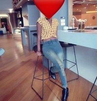 Pretty - escort in Guangzhou