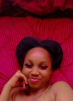 Lexie - escort in Nairobi Photo 9 of 11