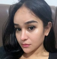 INDONESIA LADYBOY WITH BIG DICK & HARD - Acompañantes transexual in Hong Kong