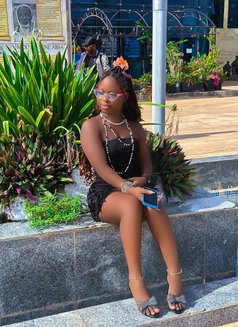 Pretty - puta in Dakar Photo 1 of 2