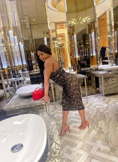 Pretty Gold - puta in Dubai Photo 5 of 5